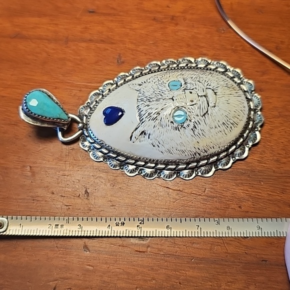 Francisco Gomez Carved Cat Pendant